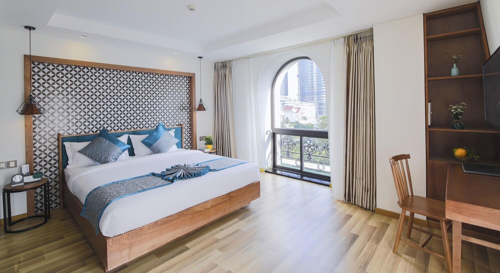 Capital O 781 Brilliant Majestic Hotel Da Nang Buitenkant foto